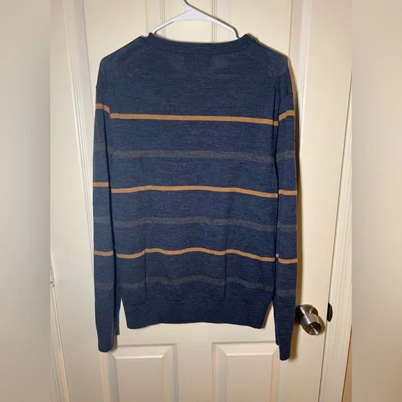 Banana Republic 100% Merino Wool Striped Crewneck Sweater Size L Blue - Picture 6 of 7